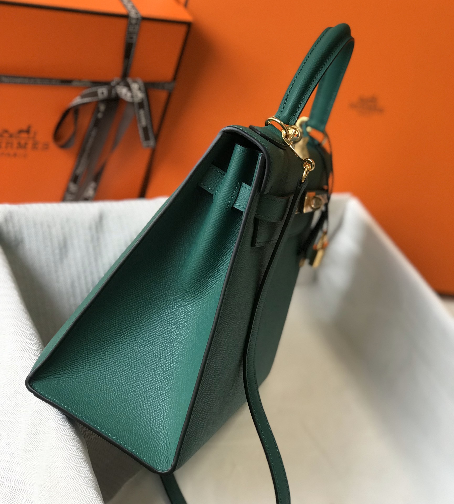 Hermes Kelly 32cm Handbag Shoulder Bag in Dark Green Epsom Leather